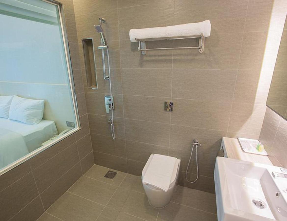 Minimalist Hotel Johor Bahru Exterior photo
