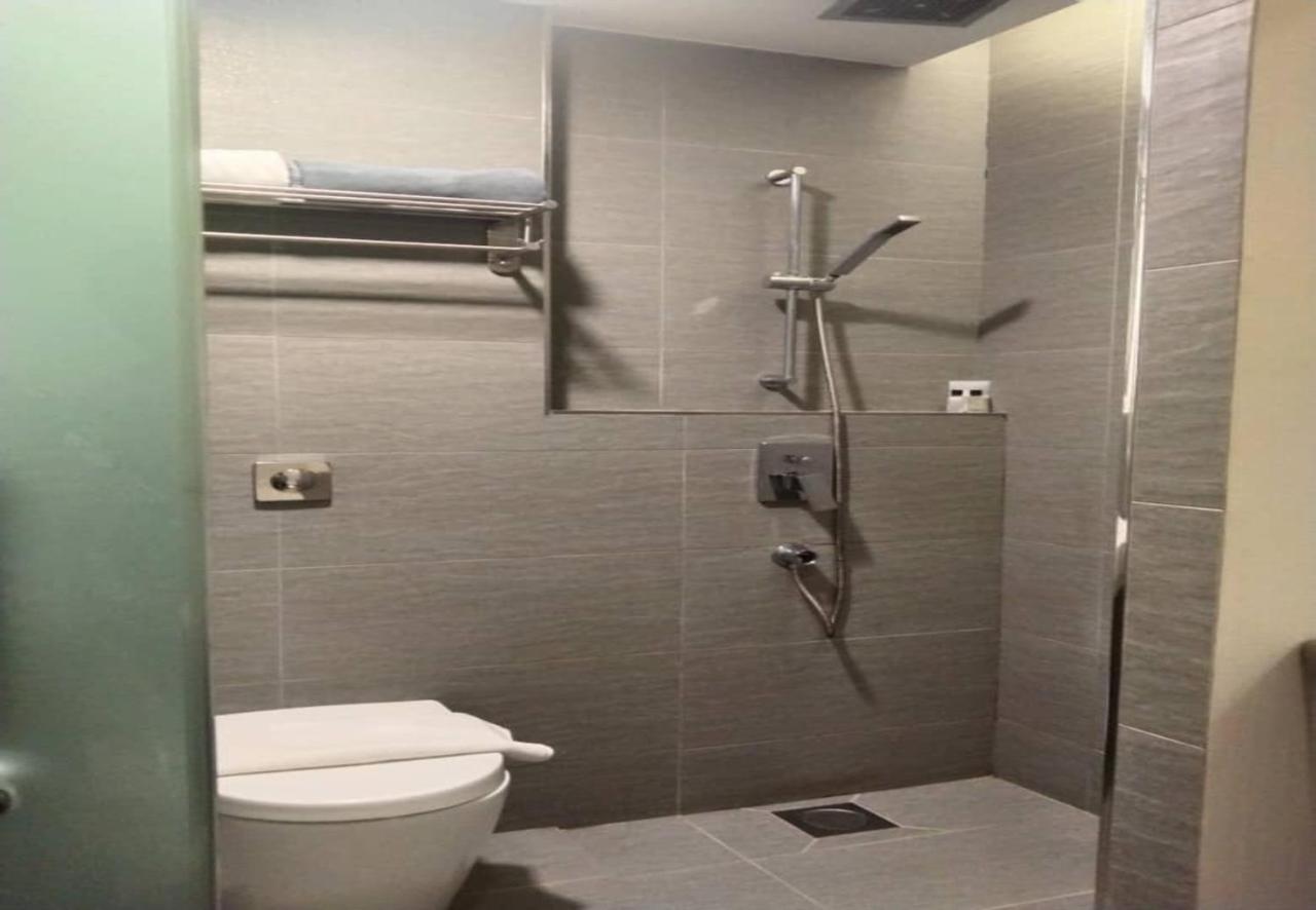 Minimalist Hotel Johor Bahru Exterior photo